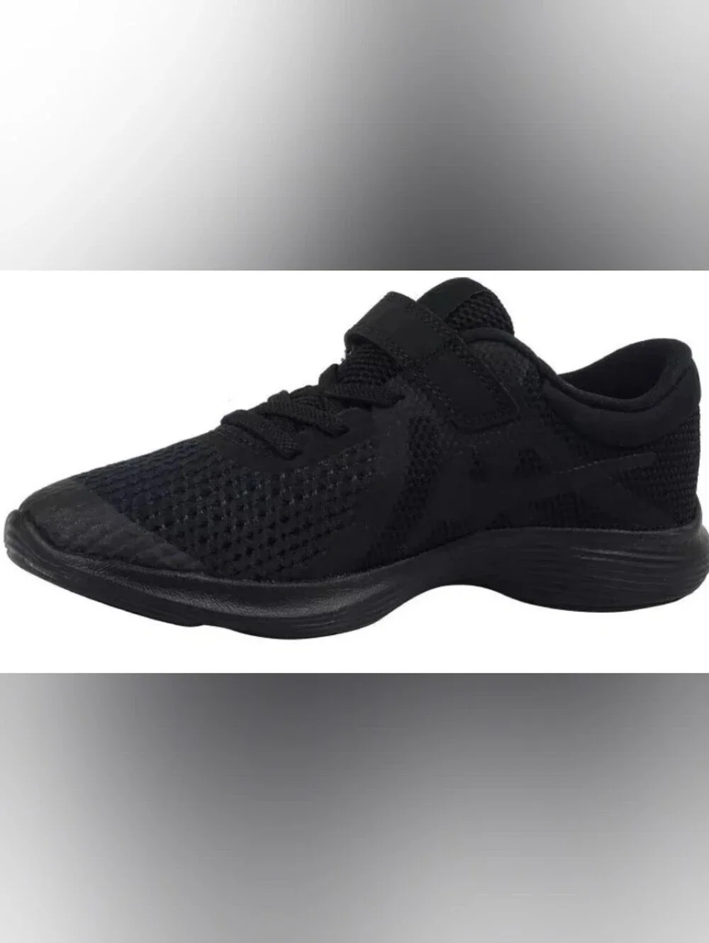 Nike Revolution 4..Sneakers . Kids Lightweight,Black,Athletic, Laces & Straps.